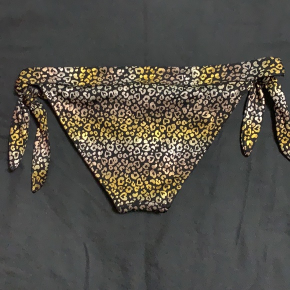 Victoria’s Secret Bikini Set - Picture 7 of 7